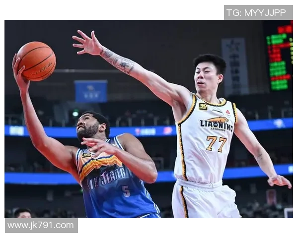 我也来啦！弗格加盟上海 新赛季和老队友张镇麟继续并肩作战